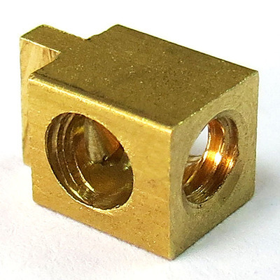 探秘緊固件 從銅柱現(xiàn)貨到一站式采購，東莞市唐朝五金制品有限公司深度解析